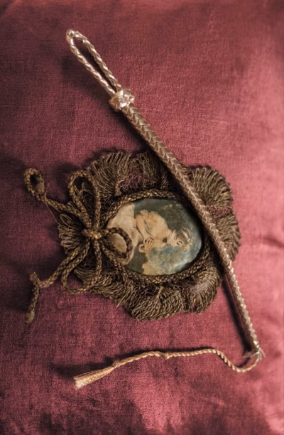 Voltaire - Mini Fouet - Cuir (Or)