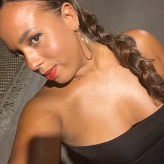 Kelly B.