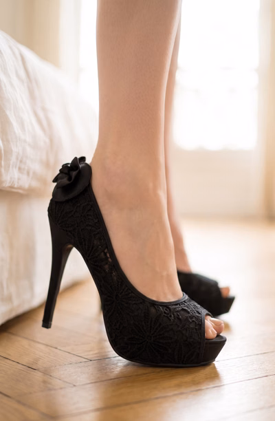 Seraphine - Black laced shoes