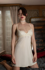 Alicia - Nightwear - Chemise (Ivory)